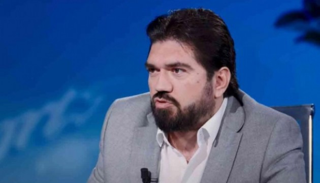 Rasim Ozan Kütahyalı veda etti